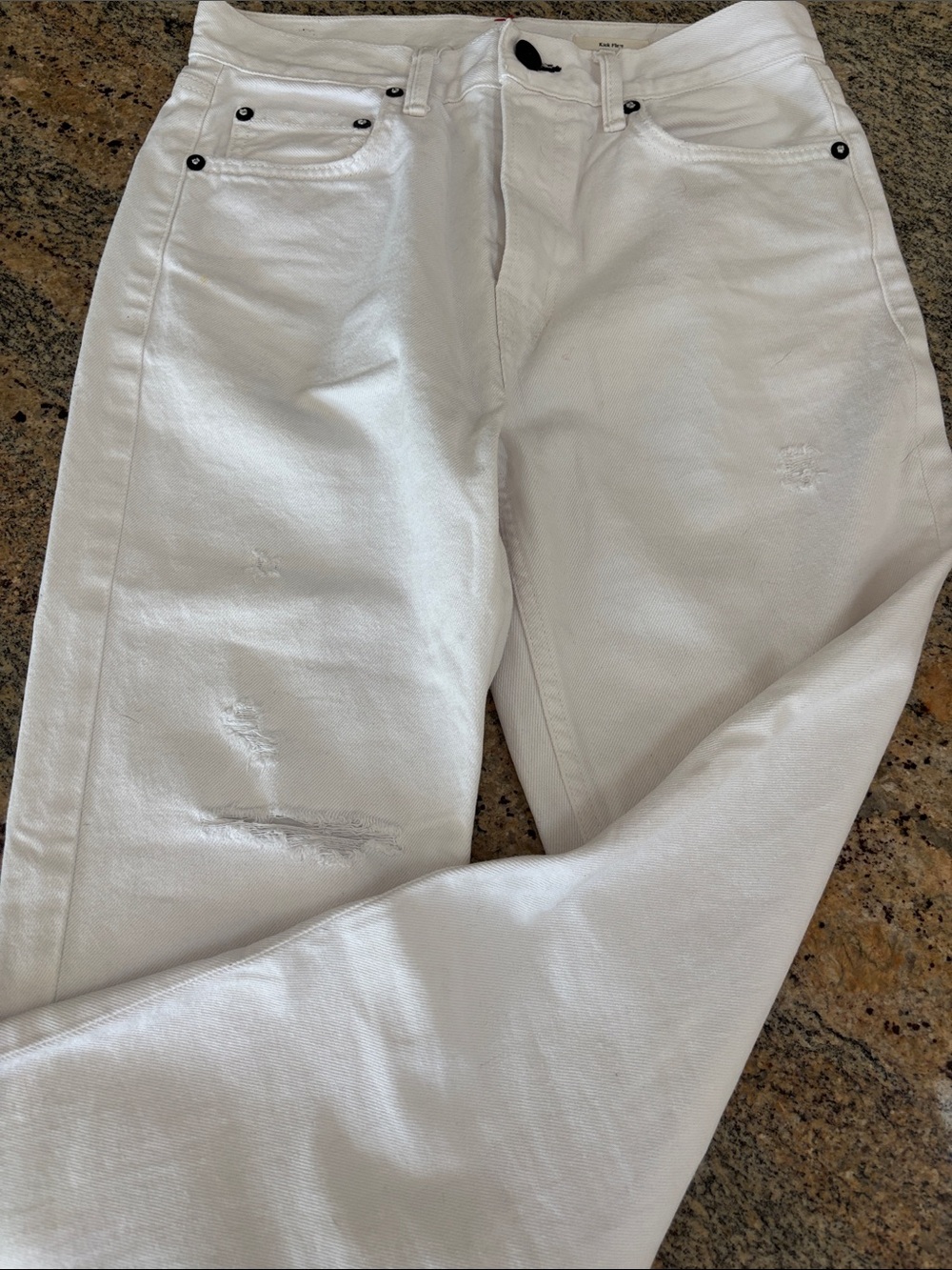 Women's White Cropped Ankle Jeans - Clean Straight Fit